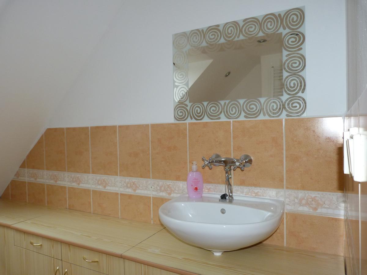 Apartmany Natalie Dvory nad Luznici Ngoại thất bức ảnh